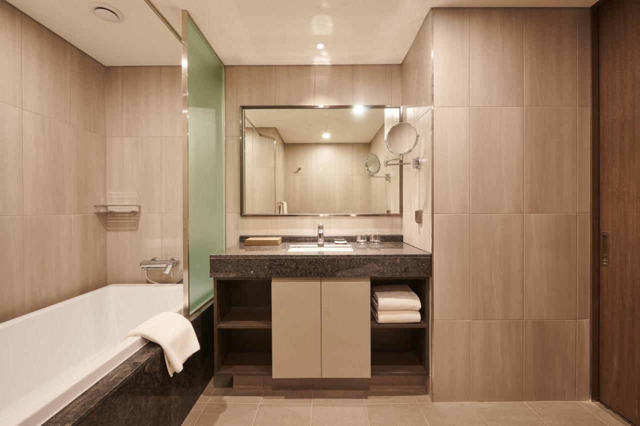 Stanford Hotel Myeongdong Seoul Exteriör bild
